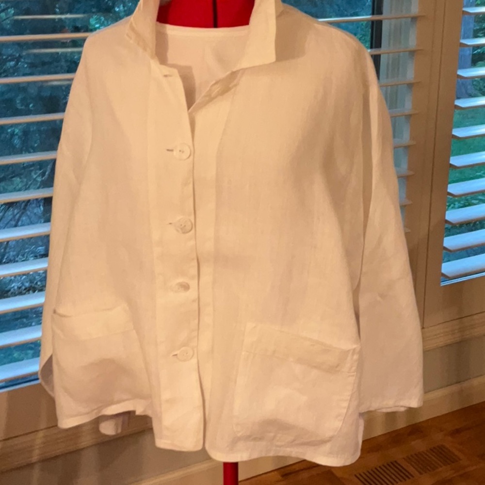 Flax Women's White Linen Blazer